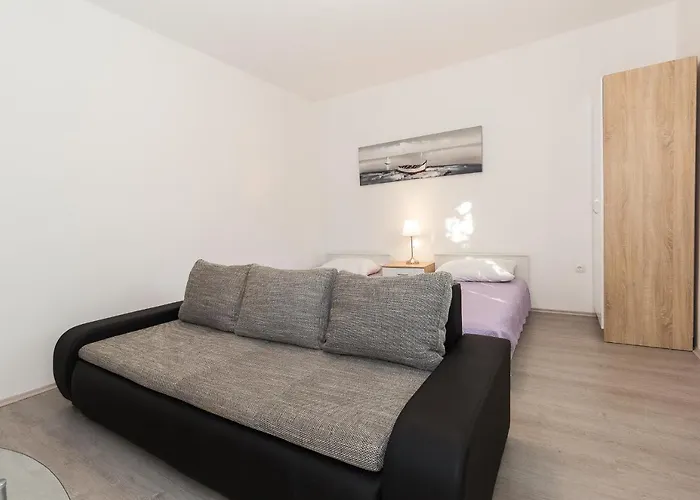 Apartment Garden Biograd Na Moru